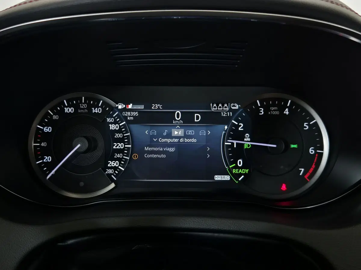 Jaguar E-Pace usata a Torino (9)