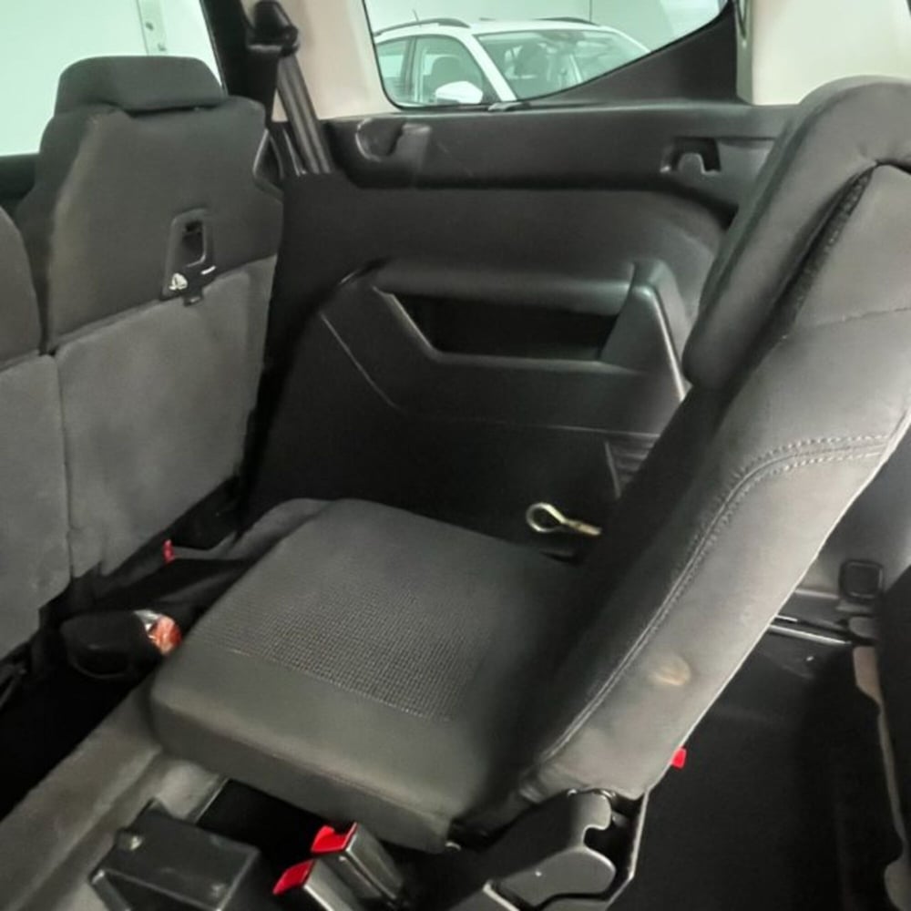 Peugeot 5008 usata a Oristano (18)