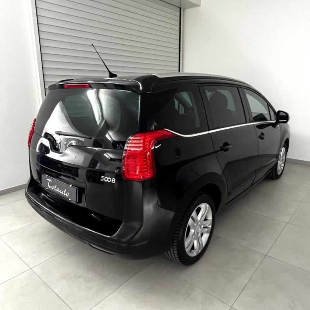 Peugeot 5008 usata a Oristano (8)