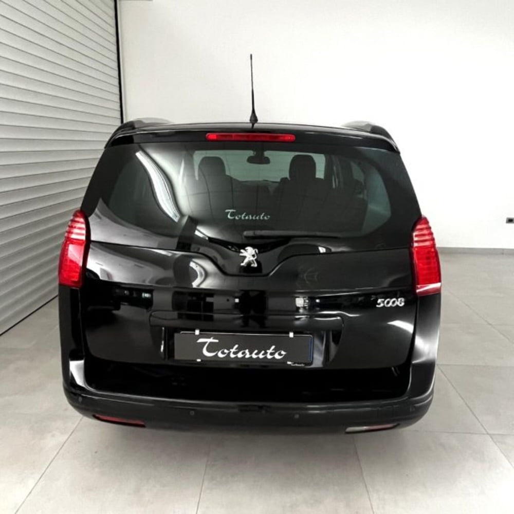 Peugeot 5008 usata a Oristano (9)