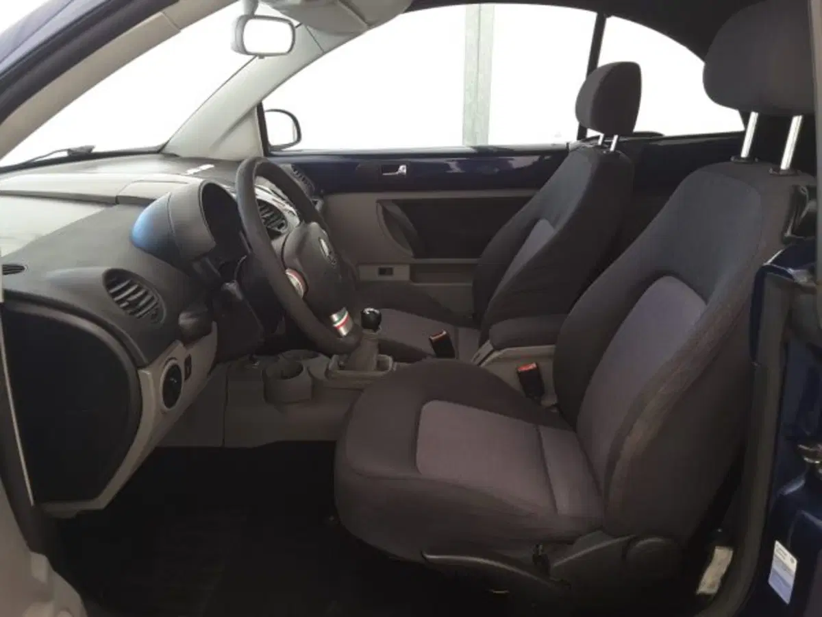 Volkswagen New Beetle Cabrio usata a Firenze (5)
