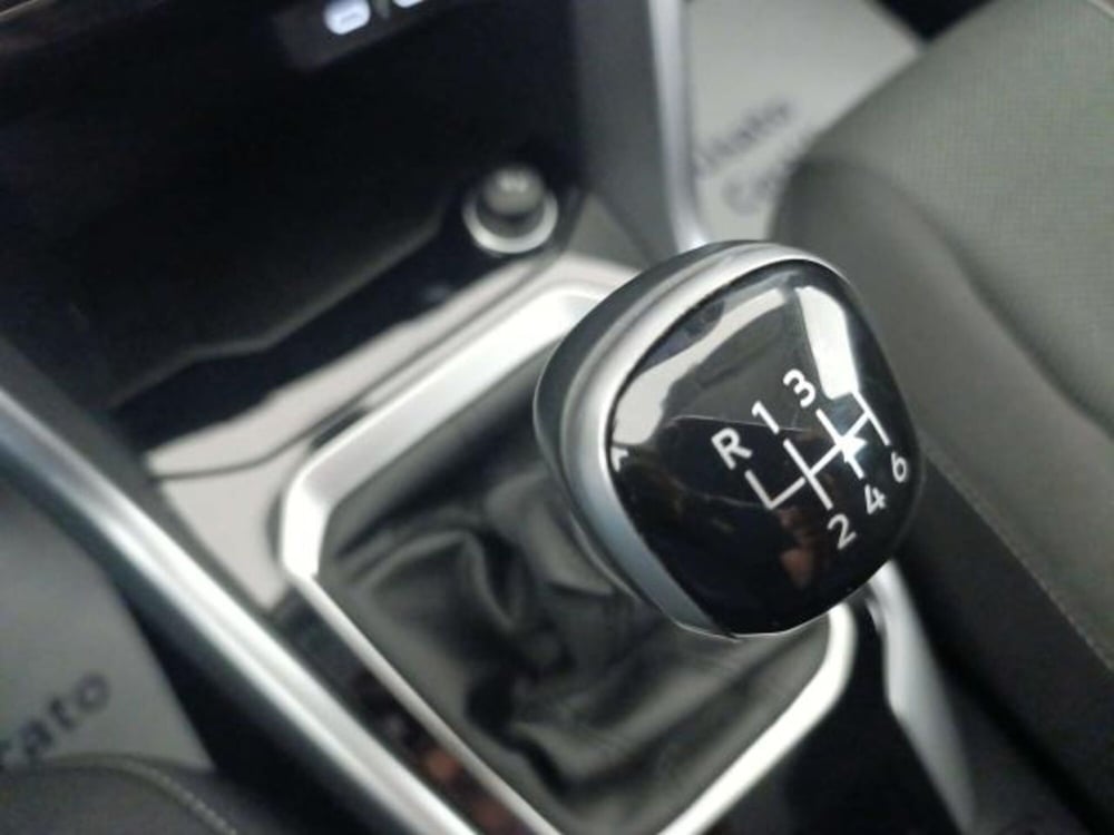 Volkswagen T-Roc usata a Matera (10)