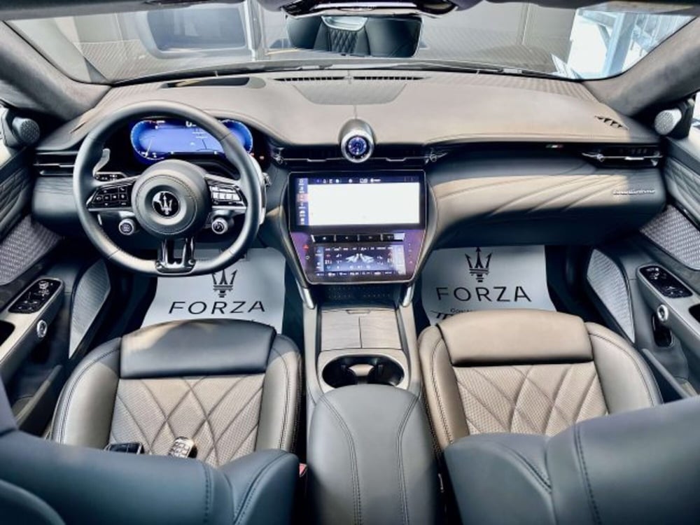 Maserati Granturismo nuova a Torino (15)