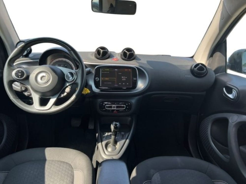 smart Fortwo usata a Lecce (11)