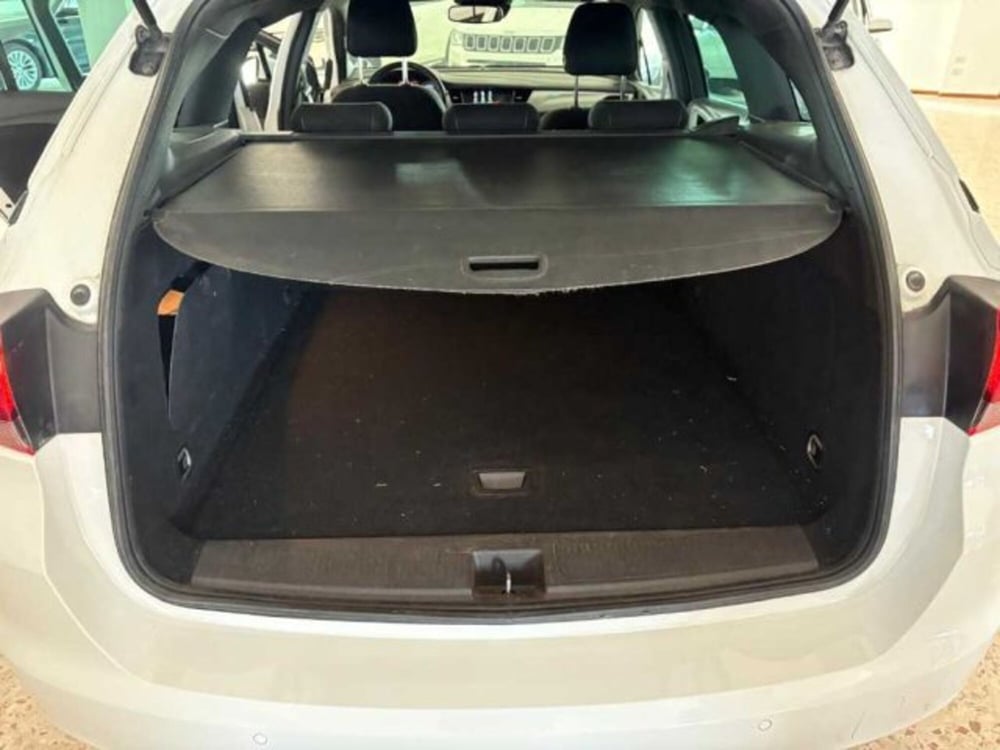 Opel Astra Station Wagon usata a Caltanissetta (10)