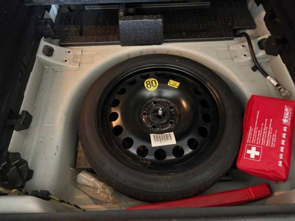 Opel Astra Station Wagon usata a Caltanissetta (12)