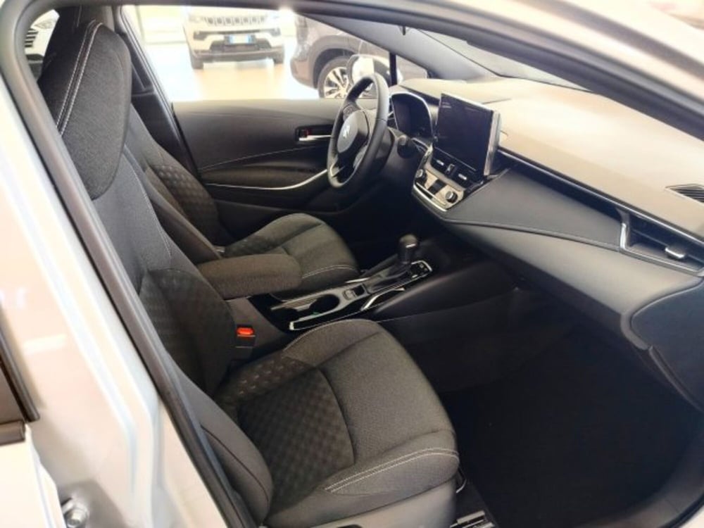 Suzuki Swace nuova a Oristano (7)