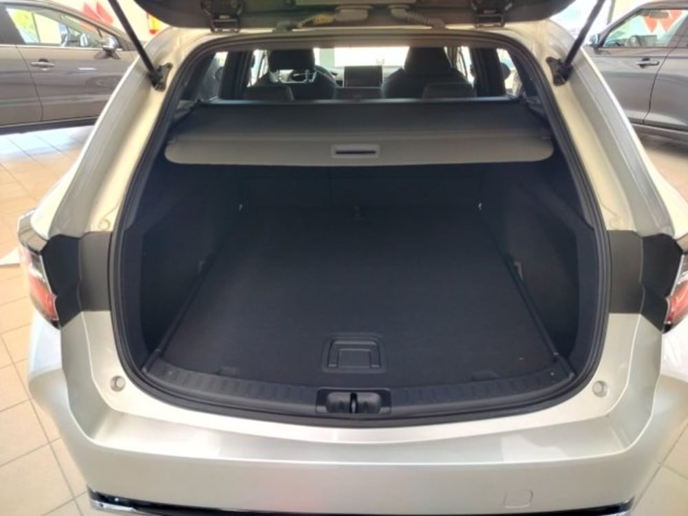 Suzuki Swace nuova a Oristano (9)