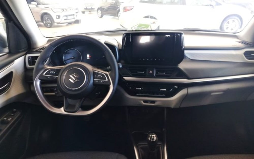 Suzuki Swift nuova a Oristano (11)