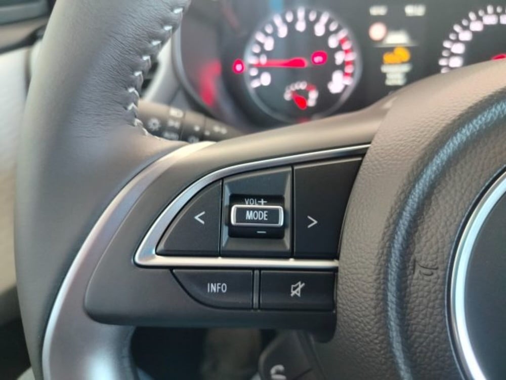 Suzuki Swift nuova a Oristano (14)