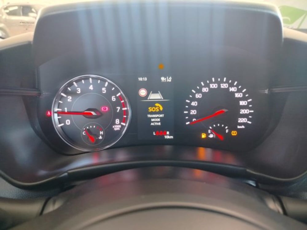 Suzuki Swift nuova a Oristano (17)