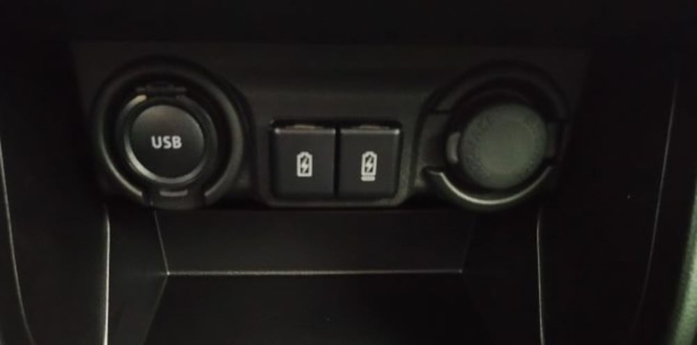 Suzuki Swift nuova a Oristano (18)
