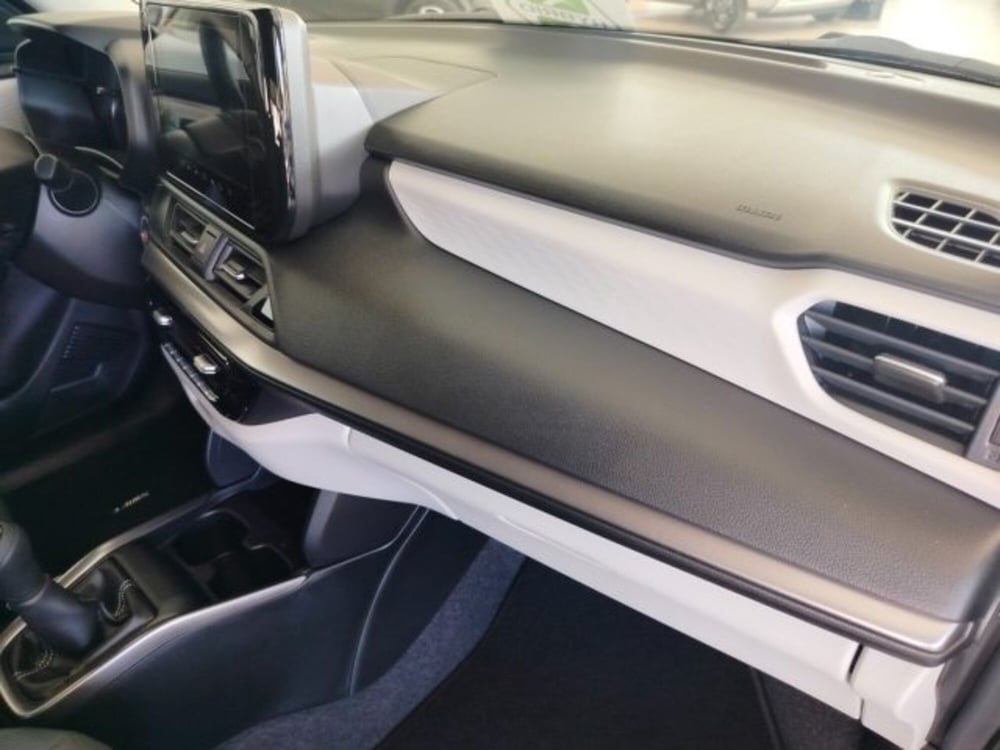 Suzuki Swift nuova a Oristano (20)