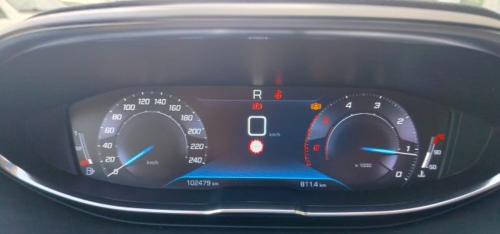 Peugeot 5008 usata a Oristano (10)