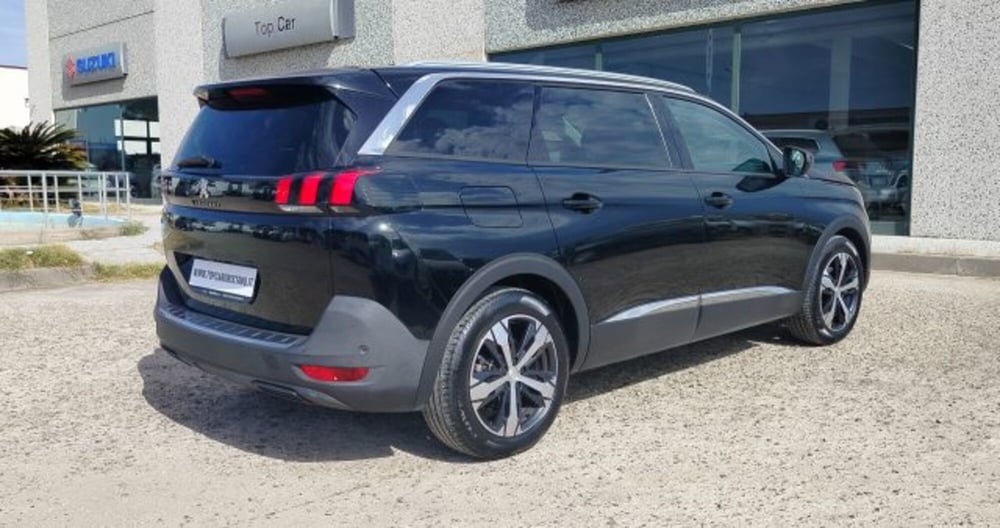 Peugeot 5008 usata a Oristano (4)