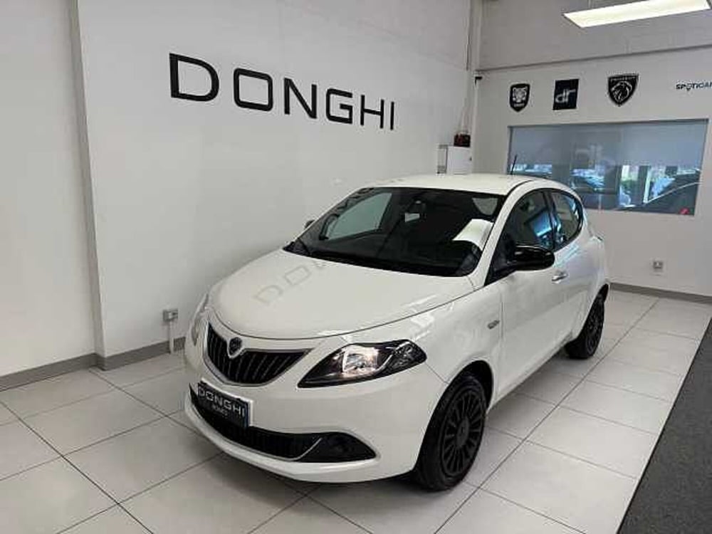 Lancia Ypsilon usata a Brescia