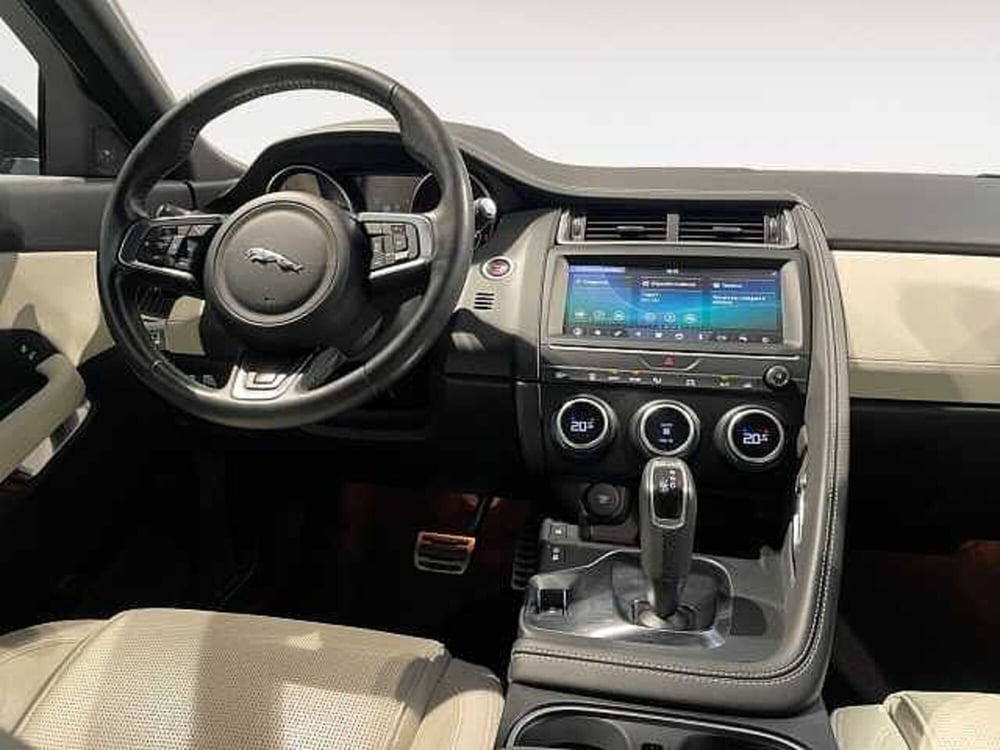 Jaguar E-Pace usata a Ravenna (12)
