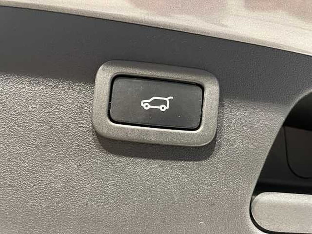 Jaguar E-Pace usata a Ravenna (12)