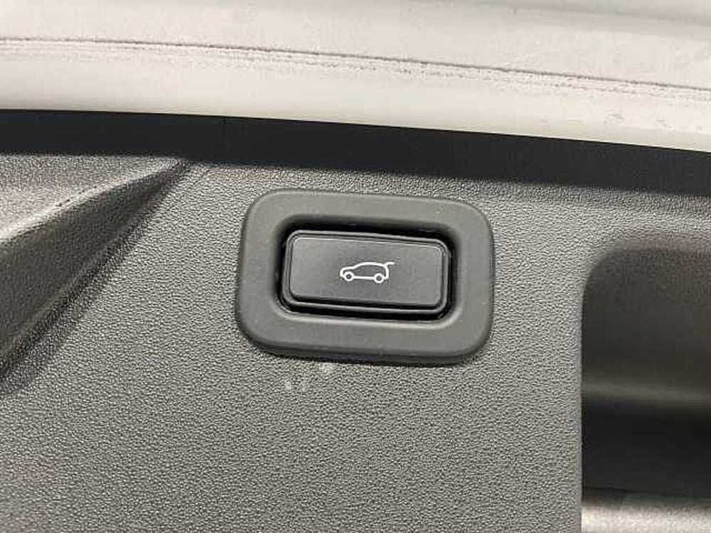 Land Rover Discovery Sport usata a Ravenna (12)