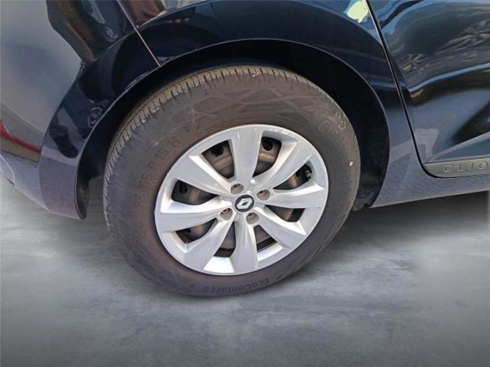 Renault Clio usata a Bari (8)