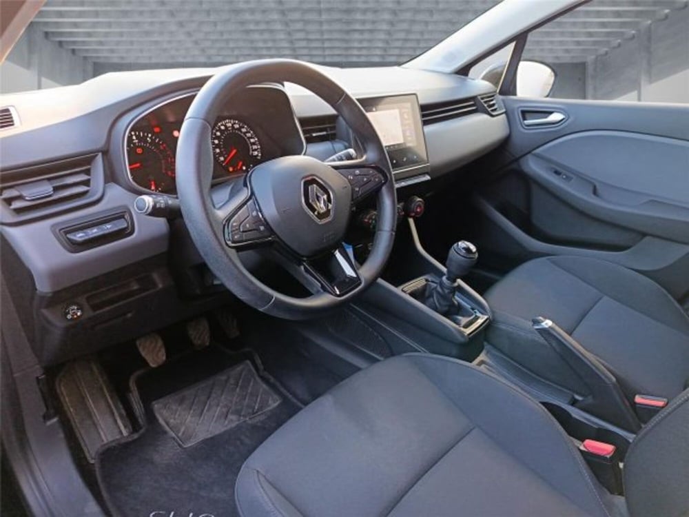 Renault Clio usata a Bari (9)