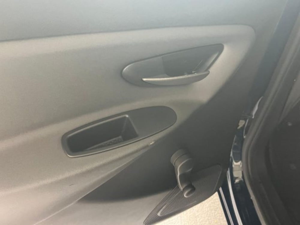 Lancia Ypsilon usata a Trapani (11)
