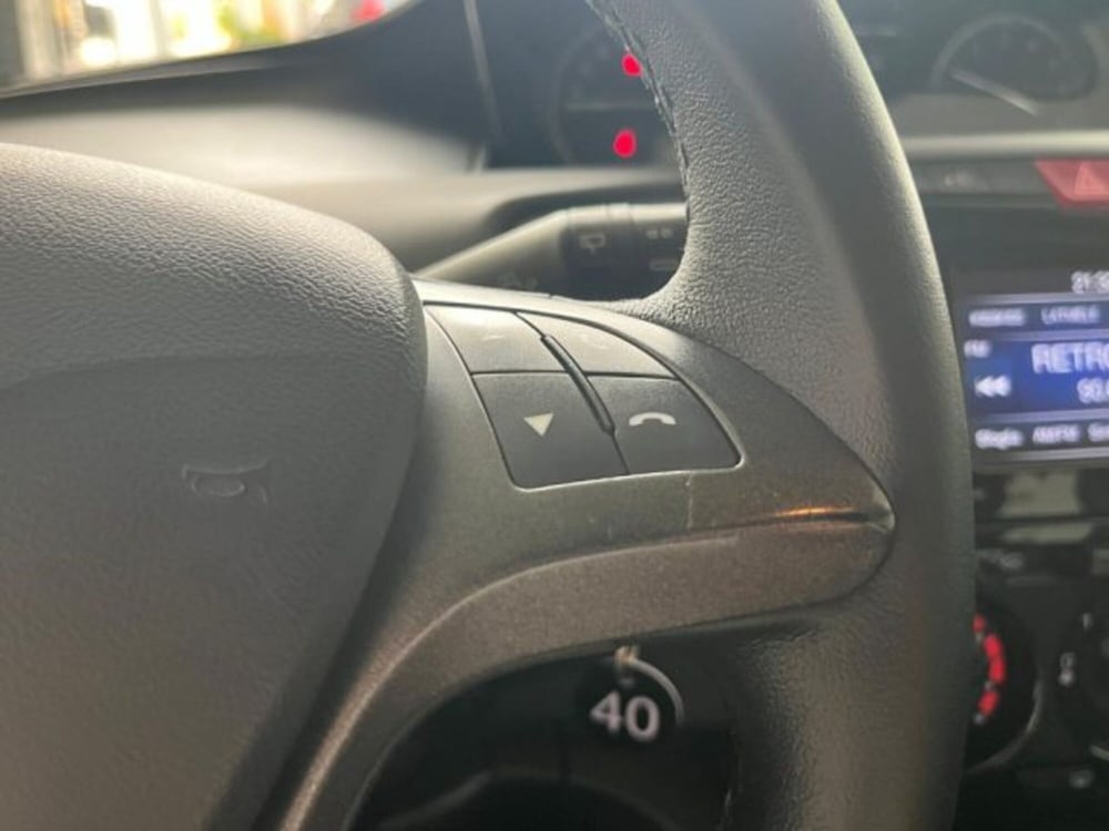 Lancia Ypsilon usata a Trapani (14)