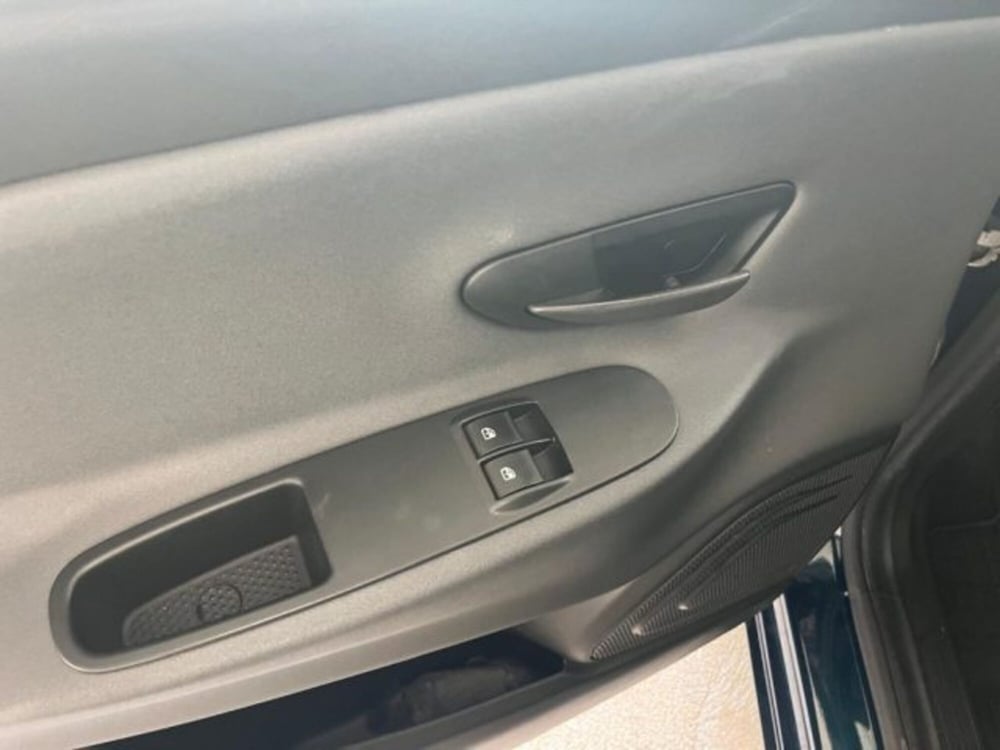 Lancia Ypsilon usata a Trapani (18)