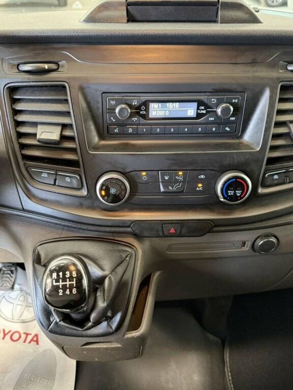 Ford Transit Custom Furgone usata a Monza e Brianza (12)
