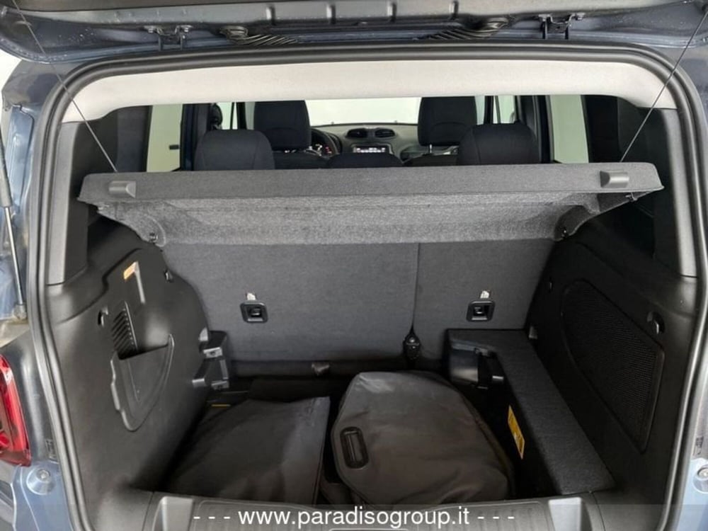 Jeep Renegade nuova a Catanzaro (12)