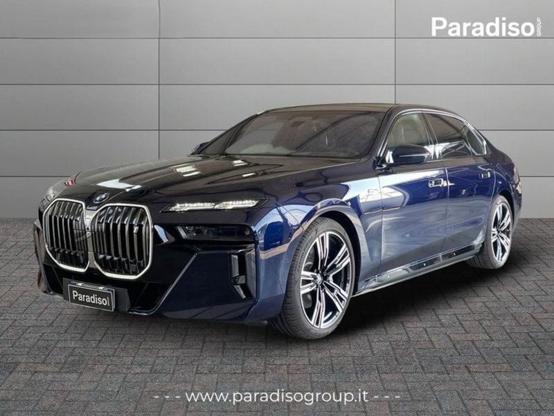 BMW i7 nuova a Catanzaro