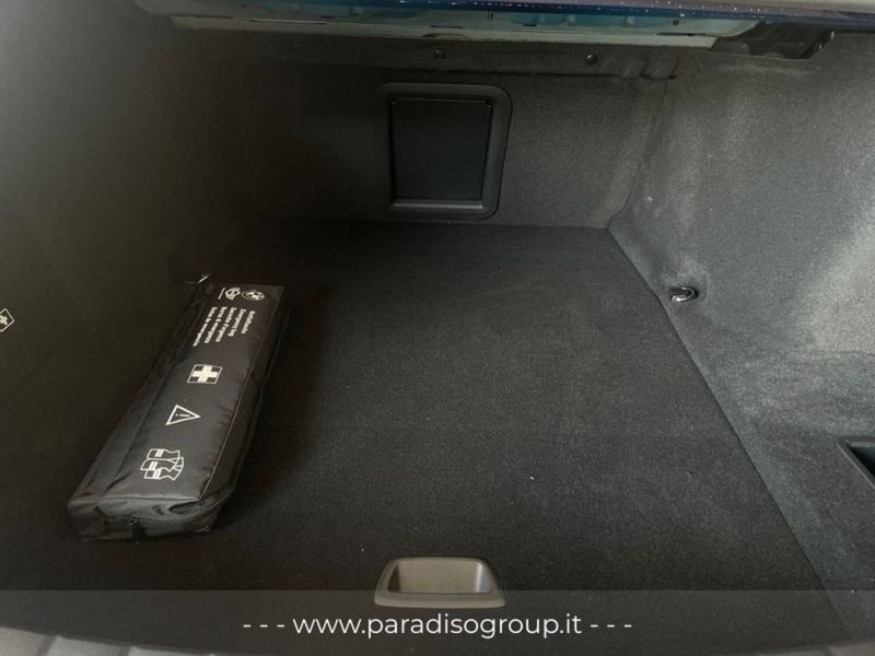 BMW i7 nuova a Catanzaro (11)