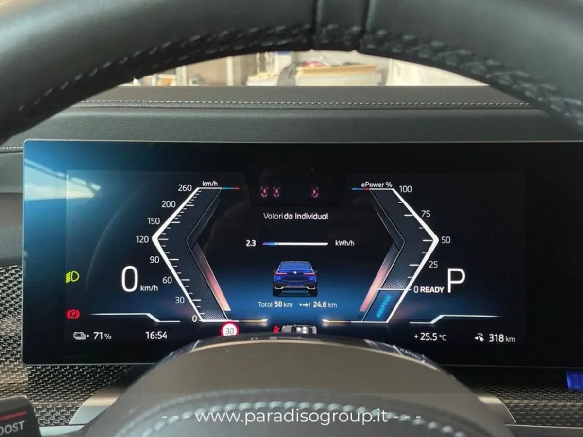 BMW i7 nuova a Catanzaro (17)