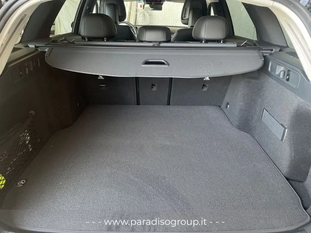 Mercedes-Benz Classe C Station Wagon nuova a Catanzaro (10)