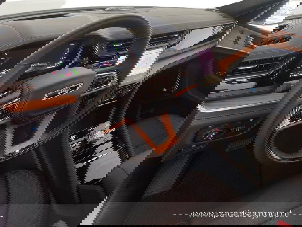 Jeep Grand Cherokee nuova a Catanzaro (12)