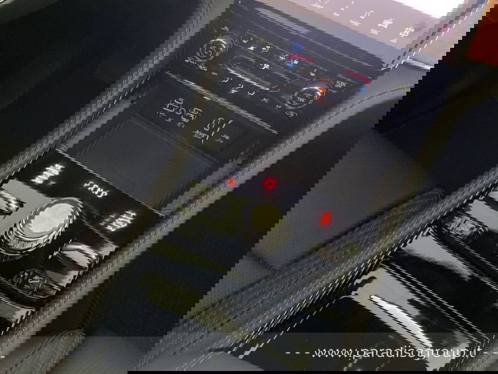 Jeep Grand Cherokee nuova a Catanzaro (18)