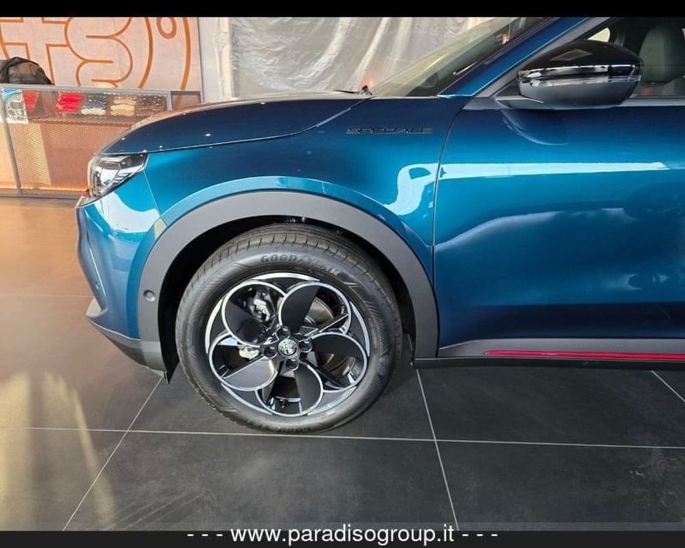 Alfa Romeo Junior nuova a Catanzaro (19)