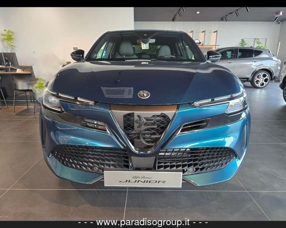 Alfa Romeo Junior nuova a Catanzaro (2)