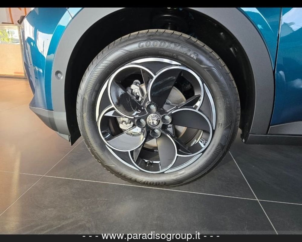 Alfa Romeo Junior nuova a Catanzaro (20)