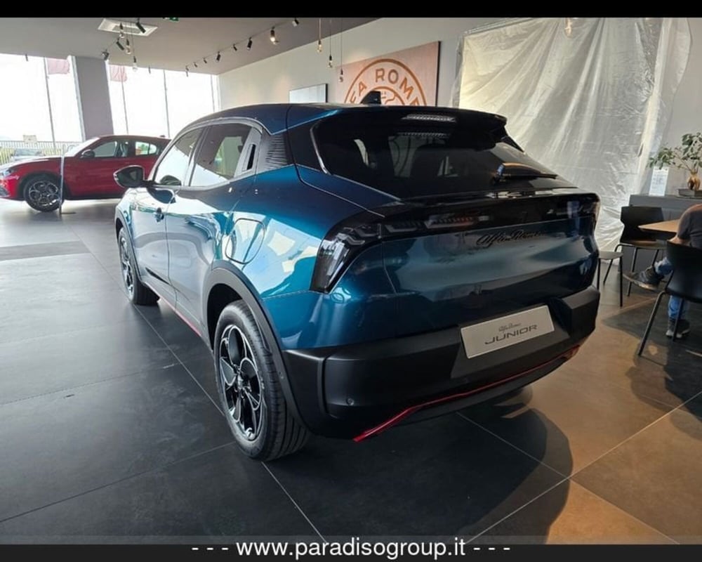 Alfa Romeo Junior nuova a Catanzaro (4)