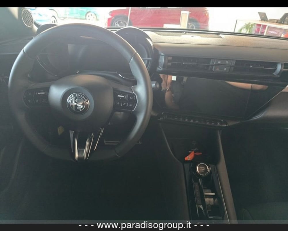 Alfa Romeo Junior nuova a Catanzaro (8)