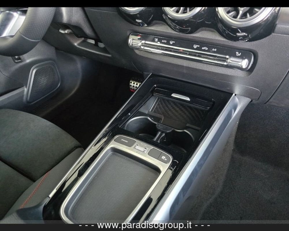 Mercedes-Benz GLB nuova a Catanzaro (10)