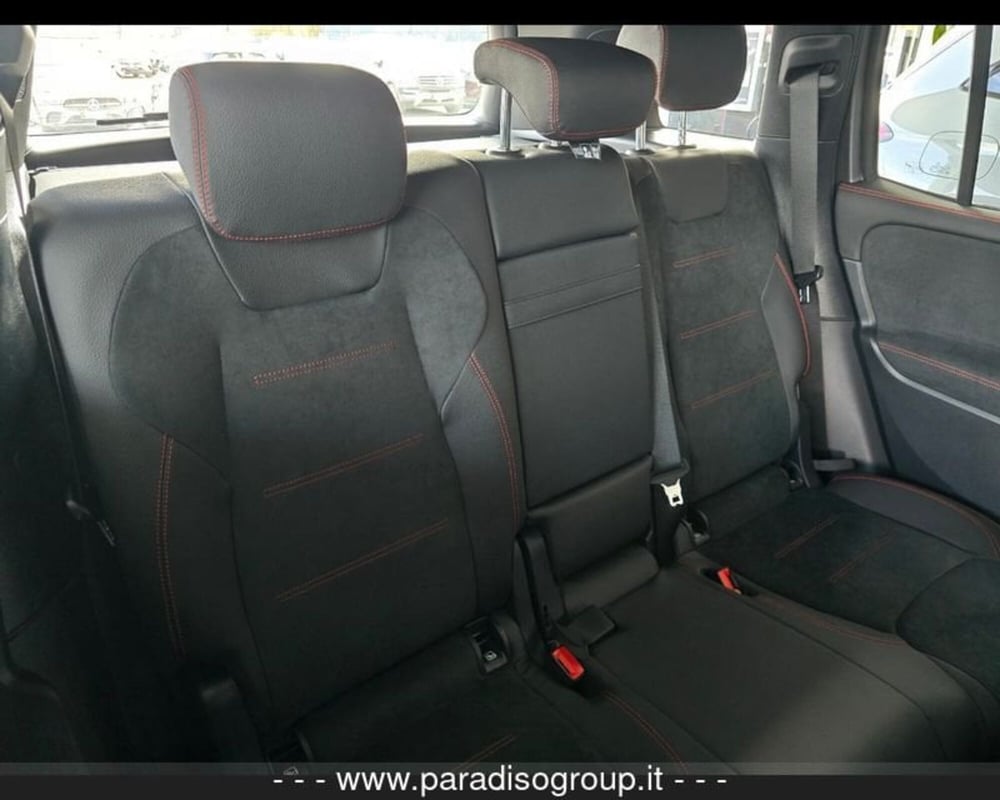 Mercedes-Benz GLB nuova a Catanzaro (13)