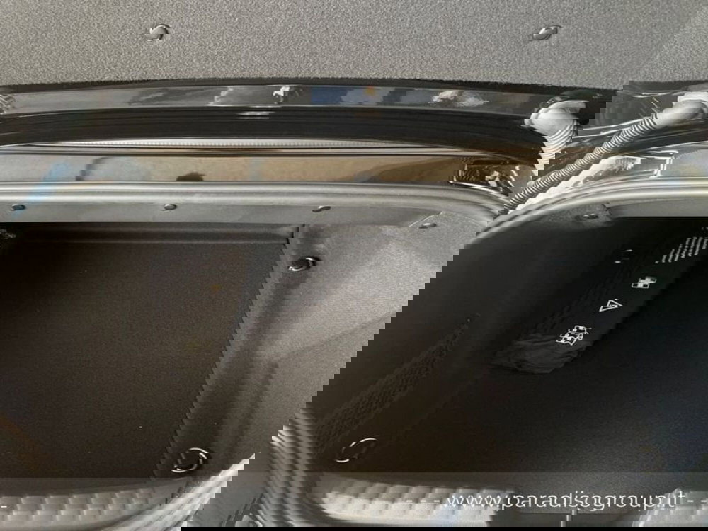 BMW Z4 Cabrio nuova a Catanzaro (11)