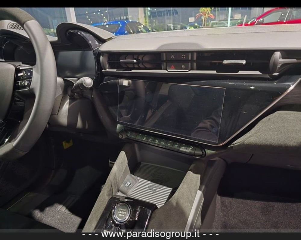 Alfa Romeo Junior nuova a Catanzaro (10)