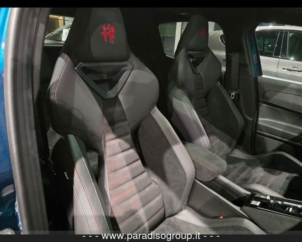 Alfa Romeo Junior nuova a Catanzaro (13)