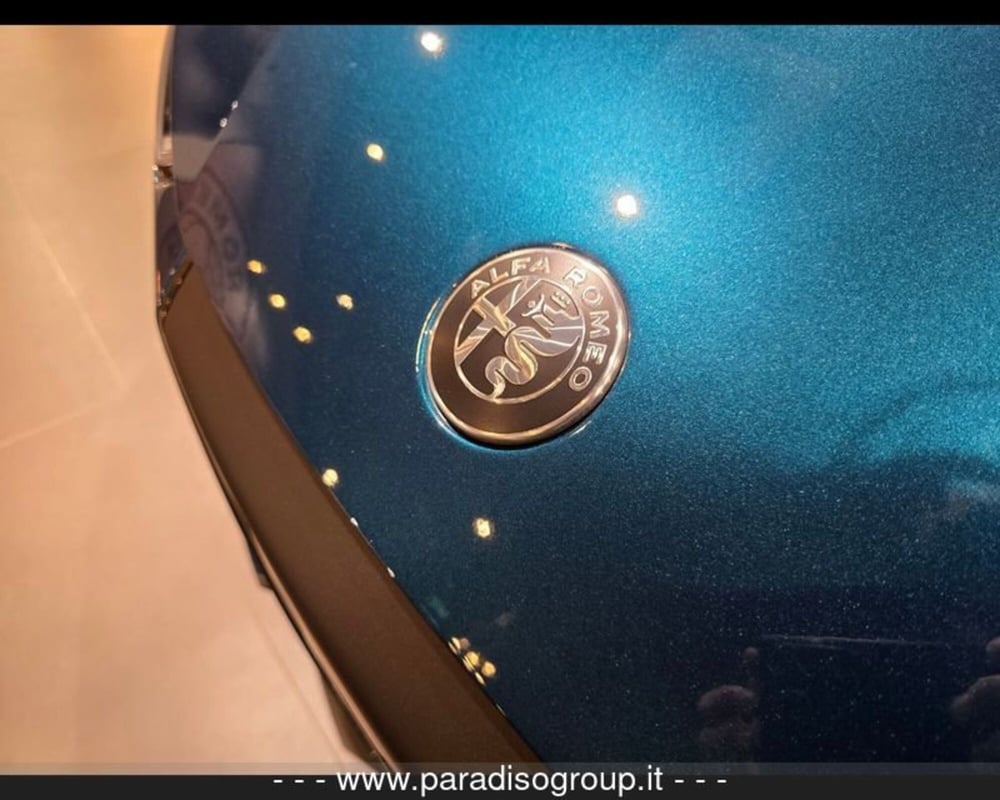 Alfa Romeo Junior nuova a Catanzaro (17)