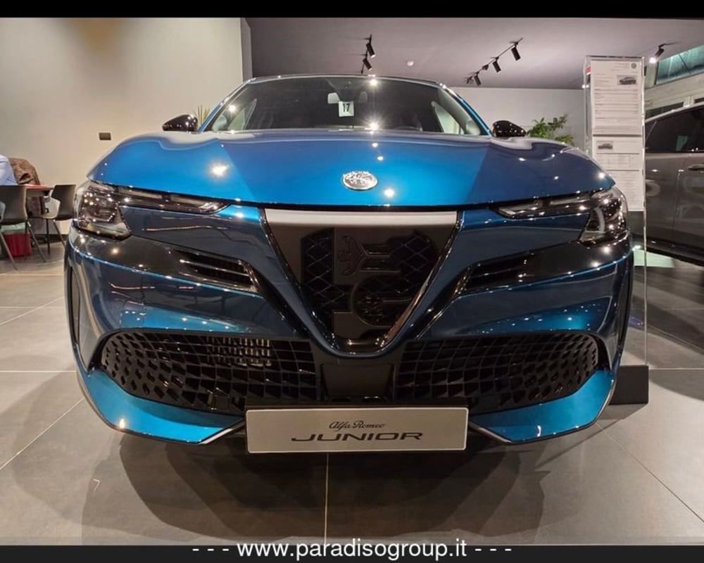 Alfa Romeo Junior nuova a Catanzaro (2)