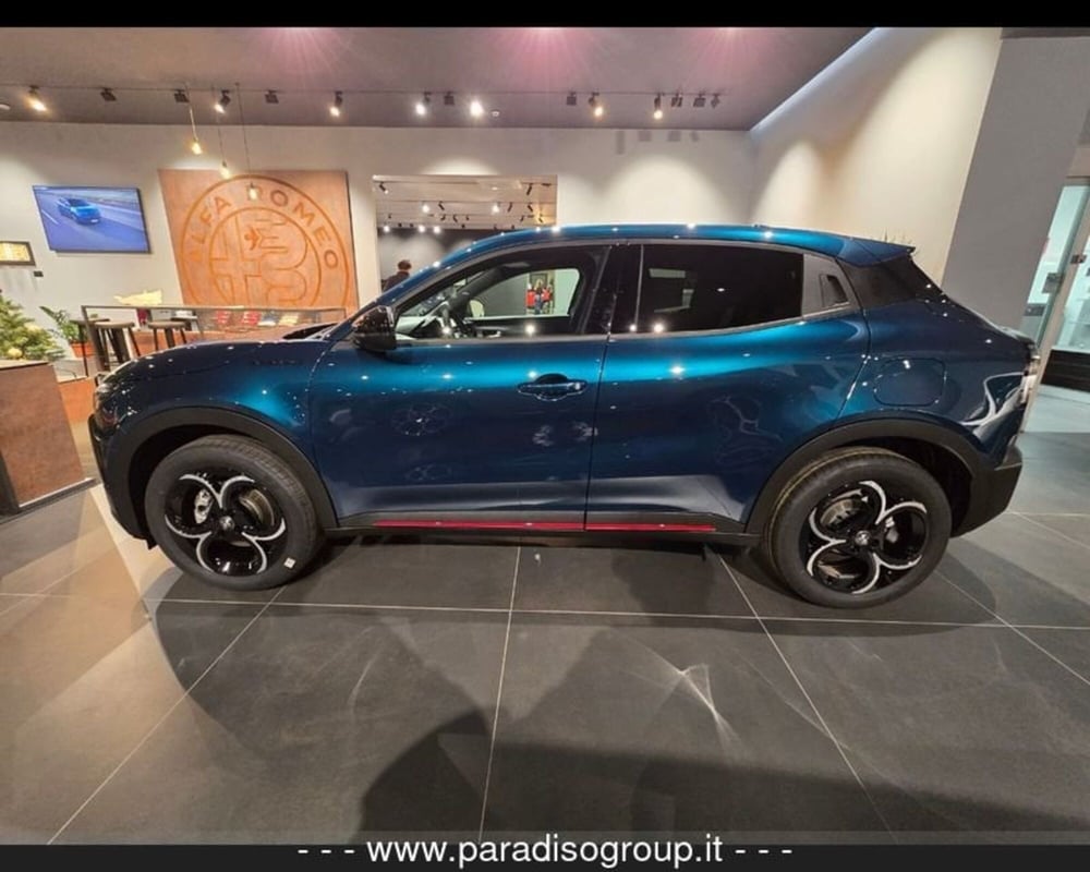 Alfa Romeo Junior nuova a Catanzaro (3)
