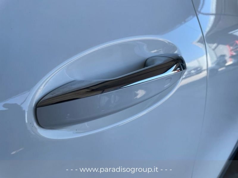 Mercedes-Benz EQA nuova a Catanzaro (18)